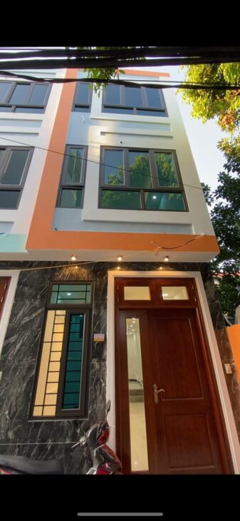 NHÀ ĐẸP PHÂN LÔ – OTO ĐỖ CON ĐỖ CỬA – CHẠY VÒNG QUANH – 50M RA ĐƯỜNG OTO TRÁNH – AN SINH TỐT – TIỀM