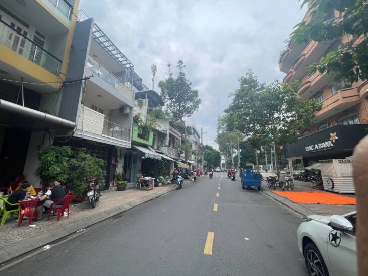 BÁN NHÀ MẶT TIỀN PHẠM VĂN CHÍ – 6,5MX15M – 6 TẦNG THANG MÁY – GIÁP Q.5 – HƠN 24 TỶ