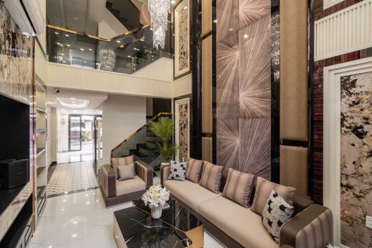 GẦN NGUYỄN THỊ THẬP Q 7, MẶT TIỀN KINH DOANH, FULL NỘI THẤT, 80M2, 6 TẦNG THANG MÁY, 17.2TỶ.