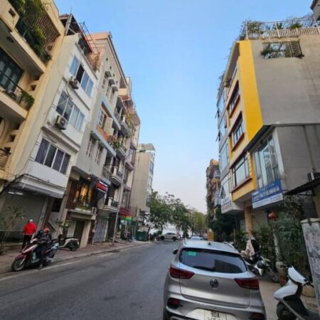 Bán nhà đẹp kinh doanh mặt ngõ ôtô vỉa hè phố Lạc Long Quân 38m2 5tầng 19.8 tỷ Tây Hồ