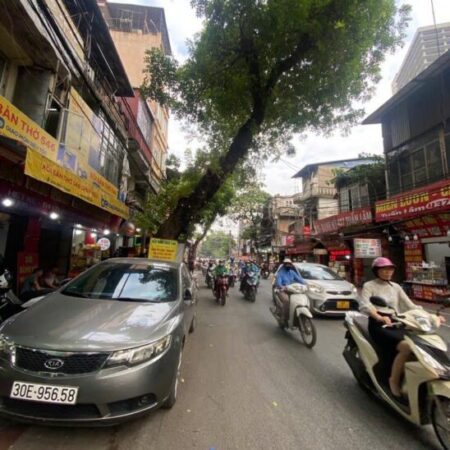 NHÀ MẶT PHỐ LA THÀNH, BA ĐÌNH, LÔ GÓC 83M, MT 9M, KINH DOANH SẦM UẤT, GIÁ 35.8 TỶ