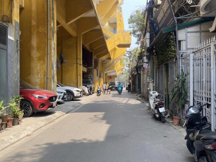 NHÀ PHỐ TRỊNH HOÀI ĐỨC???? 39M2 x 3T???? MT 3.4M 12.6 TỶ???? Ô TÔ TRÁNH???? KINH DOANH SẦM UẤT