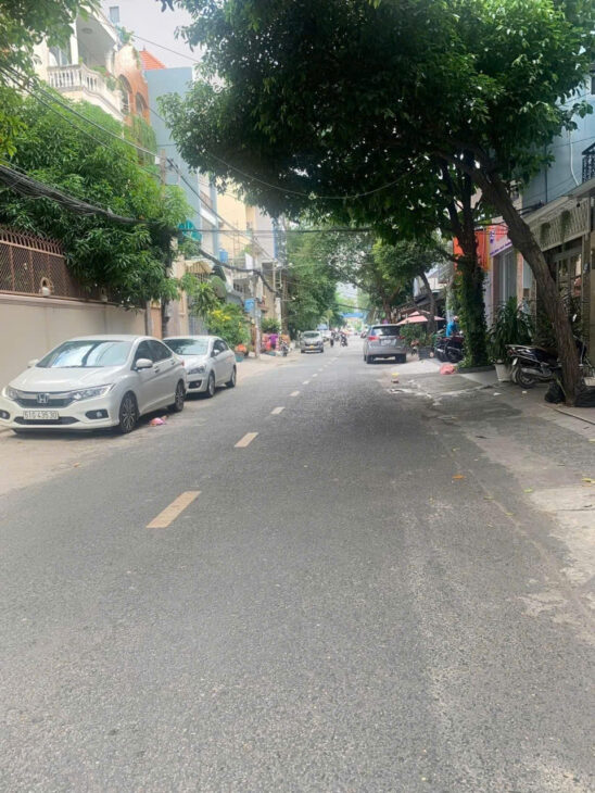 ĐẤT ĐẸP – NỞ HẬU – KHU VỰC QUỸ ĐẤT CÒN ÍT- ĐI BỘ ĐẾN SÂN BAY- CHỦ THIỆN CHÍ BÁN