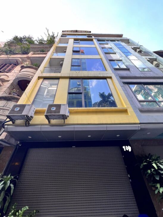 TÒA NHÀ VP THÁI HÀ???? DT 56M2 x 7T????MT 5.3M????30 TỶ???? PHÂN LÔ???? Ô TÔ TRÁNH???? THANG MÁY