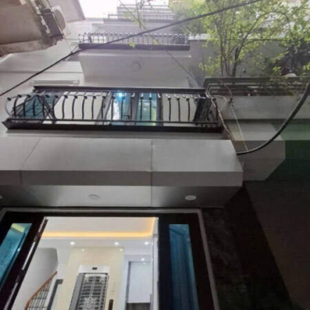 BÁN NHÀ ĐẸP PHỐ QUAN NHÂN – GẦN ÔTÔ 35Mx5T, THANG MÁY, GIÁ 6,95 TỶ (có thương lượng)