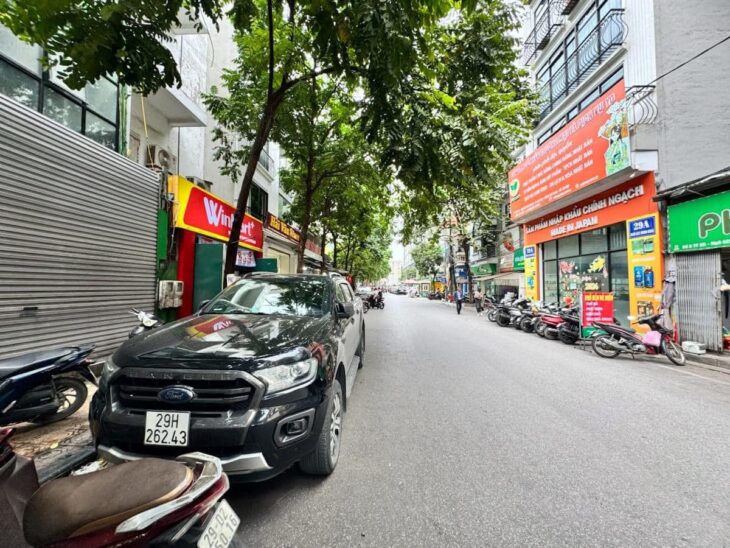 Bán gấp mảnh đất 10x10m, diện tích 104m2 thổ cư vuông như bánh chưng, ngõ ô tô tránh trung tâm quận