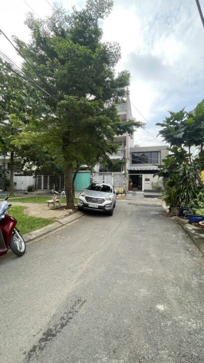 MẶT TIỀN ĐƯỜNG VIEW CÔNG VIÊN – KHU PHÂN LÔ – NHÀ 4 TẦNG