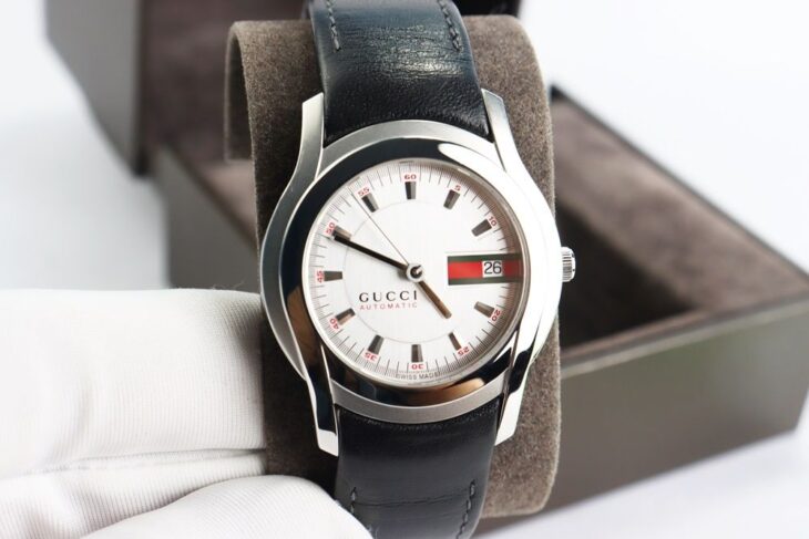 Đồng Hồ Nam : Gucci YA055207 Dây Da Automatic – Size 38mm – Fullbox…