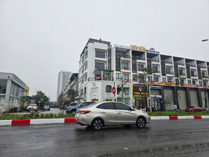 BÁN NHÀ PHỐ 5 TẦNG MẶT PHỐ (553,4m2 mặt sàn) MẶT ĐƯỜNG NGUYỄN TẤT THÀNH – VỊ TRÍ KIM CƯƠNG