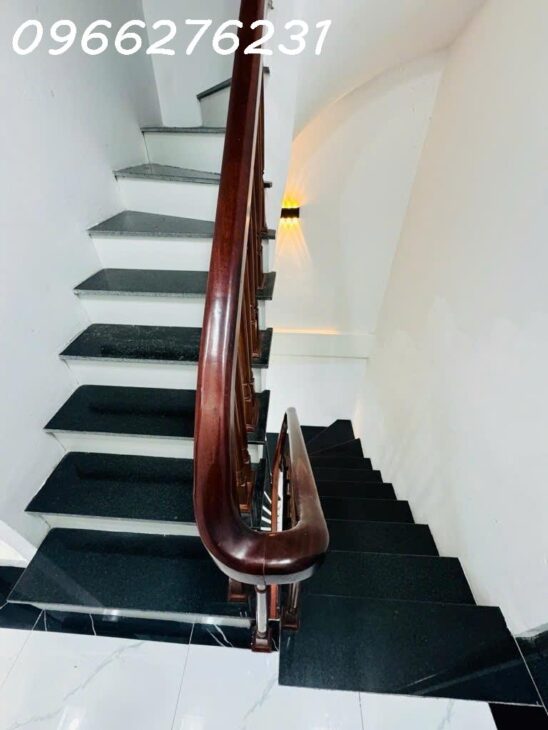 NGÃ TƯ SỞ – MẶT NGÕ 3m KINH DOANH,6 ngủ vừa ở vừa cho thuê 45m 10.8 tỷ