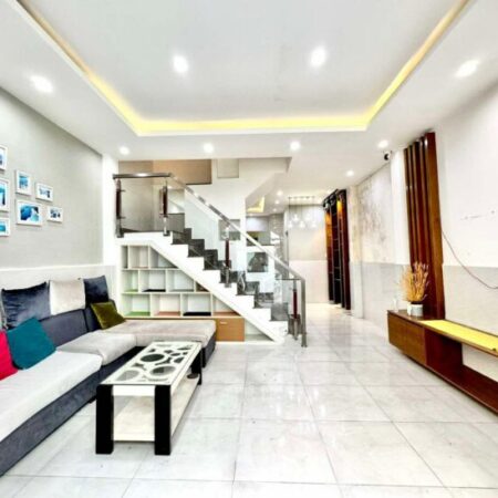 NƠ TRANG LONG Q.BÌNH THẠNH – HẺM ~3M – ( 4.7 x 10 ) 4 TẦNG – 46M² 6.4 TỶ