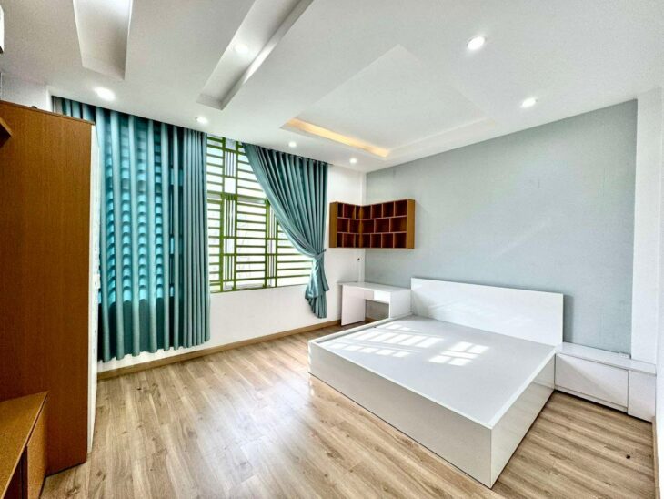 NƠ TRANG LONG Q.BÌNH THẠNH – HẺM ~3M – ( 4.7 x 10 ) 4 TẦNG – 46M² 6.4 TỶ