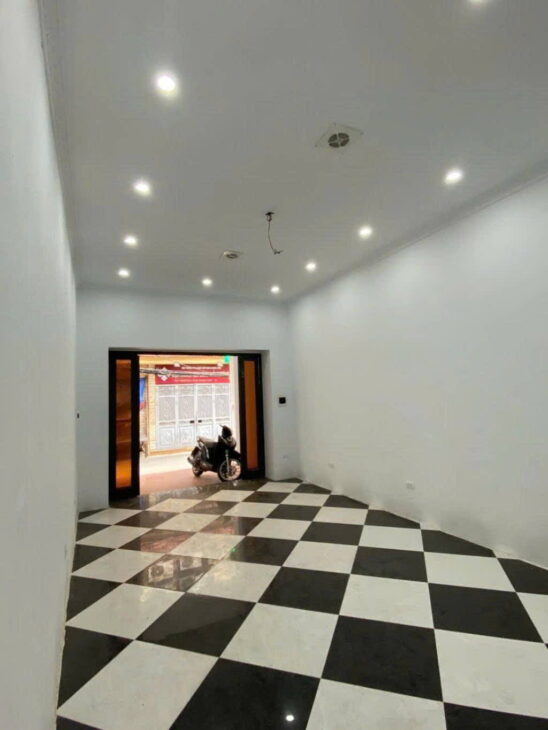 BÁN NHÀ MẶT PHỐ SỞ THƯỢNG YÊN SỞ HM 88M NHÀ 2 TẦNG Ô TÔ TRÁNH KD ĐỈNH HÀNG HIẾM SỔ ĐỎ RIÊNG GIÁ HỜI