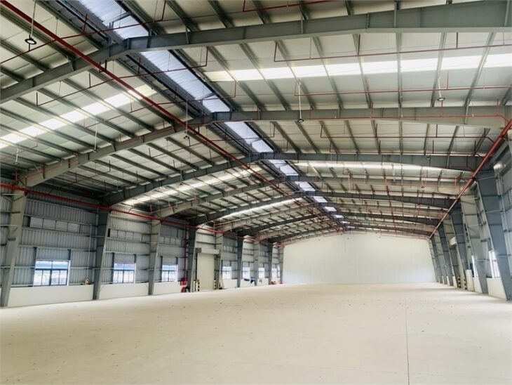 cho thuê nhà xưởng sản xuất tiếp nhận nhiều ngành nghề công nghiệp. bàn giao liền