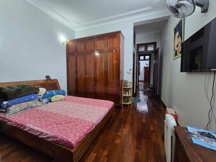 Bán nhà Phân Lô Cầu Giấy, Oto tránh, vỉa hè, 80m2 x 5T, 29 tỷ.