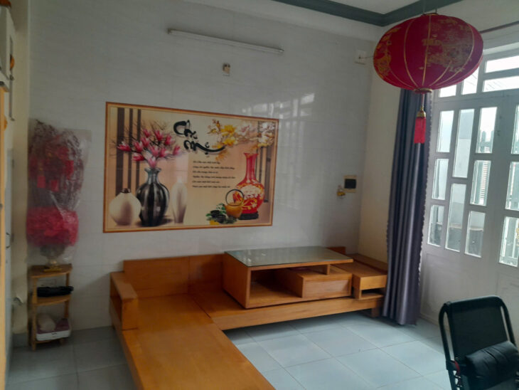 ► Nhà Kiệt Hoàng Diệu, 104m2, ngang 9m vuông, ngăn 2 căn 2 tầng cứng, cổng riêng, nhỉnh 4 tỷ