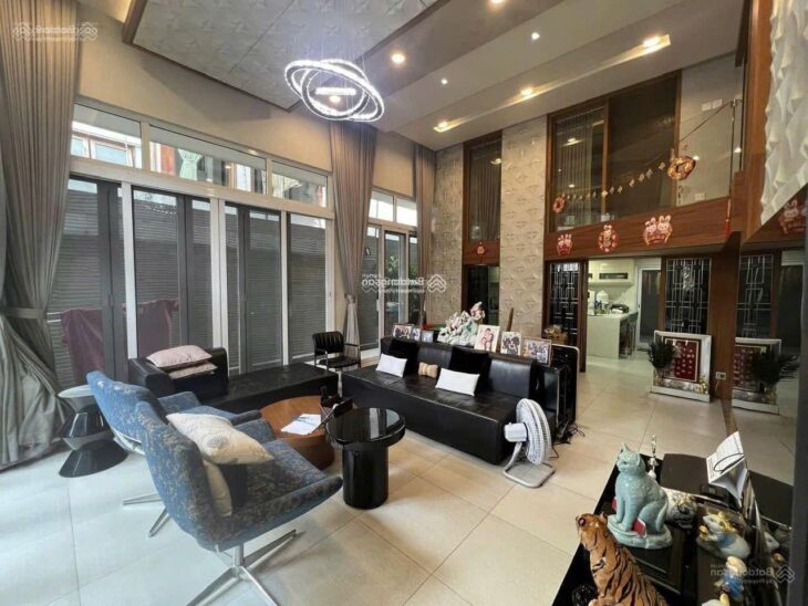 GIẢM 3 TỶ XỬ LÝ BANK, NGỘP 12 TỶ BÁN BIỆT THỰ GÓC 2 MẶT TIỀN NGUYỄN GIA TRÍ ( D2) BÌNH THẠNH