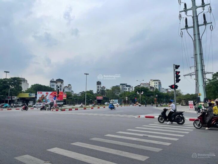 Tôi cần tiền gấp nên muốn bán lô đất rất đẹp khu đấu giá 3ha quận Bắc Từ Liêm KT: 8x18m