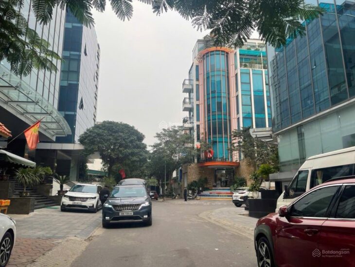 Tôi cần tiền gấp nên muốn bán lô đất rất đẹp khu đấu giá 3ha quận Bắc Từ Liêm KT: 8x18m