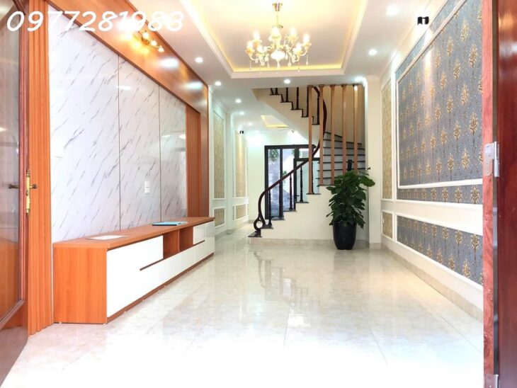 Nhà đẹp Cạnh Nhổn 5 tầng, 4 PN, ô tô, giá 4.5 tỷ