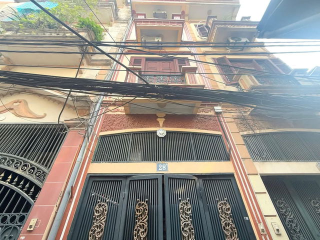 BÁN NHÀ RIÊNG PHỐ CHÍNH KINH – THANH XUÂN 40 M2, 5 TẦNG,MẶT TIỀN 4M, 6 TỶ.