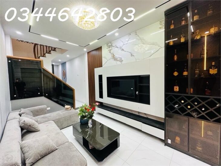 BÙI XƯƠNG TRẠCH- KHƯƠNG ĐÌNH- NHÀ 30m2 x 4 tầng (gần bãi trông xe ô tô ngày đêm) nhỉnh 6 tỷ