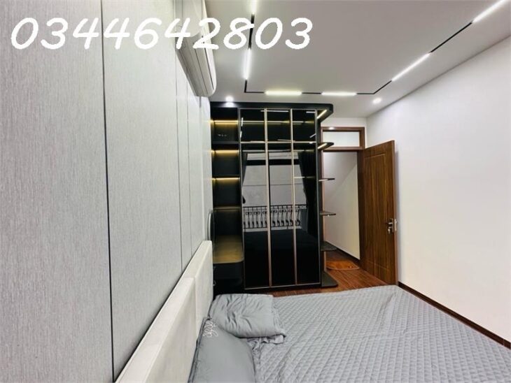 BÙI XƯƠNG TRẠCH- KHƯƠNG ĐÌNH- NHÀ 30m2 x 4 tầng (gần bãi trông xe ô tô ngày đêm) nhỉnh 6 tỷ
