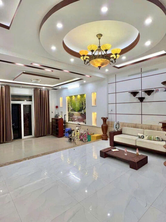 Cho thuê Nhà lầu Đẹp 3 phòng ngủ Full nội thất mới đẹp