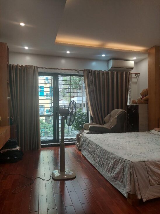 BÁN TOÀ VĂN PHÒNG MẶT PHỐ NGÃ TƯ SỞ LÔ GÓC – DT 228m² 12 TẦNG MT8 – CHỈ 110 TỶ