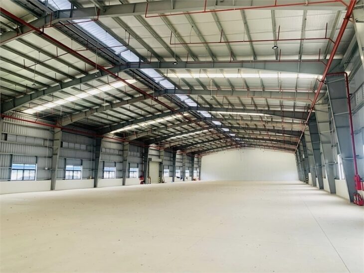 cho thuê nhà xưởng sản xuất tiếp nhận nhiều ngành nghề công nghiệp. bàn giao liền