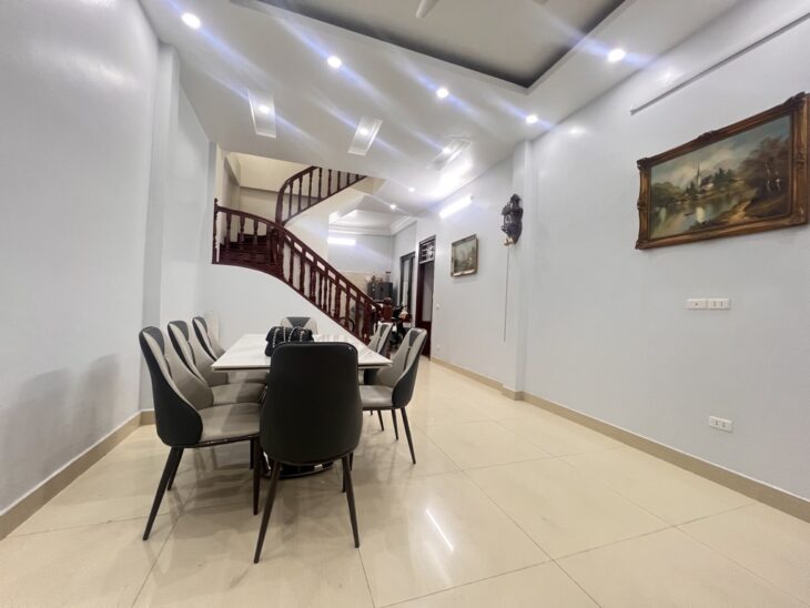 Bán Nhà Kim Mã 59m, mặt ngõ, Gần Ô Tô, Full Nội Thất, thông Giang Văn Minh, Giá nhỉnh 15 Tỷ