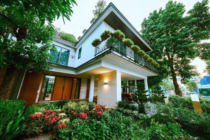 Drei bán biệt thự đơn lập bán đảo Linh Đàm, gần hồ, dt 255m2, giá chỉ 6x tỷ, x mầm non