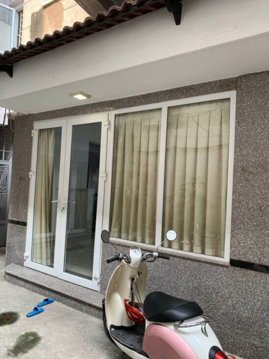 HẺM ÔTÔ ĐẬU CỬA, KHU VIP NGUYỄN VĂN TRỖI P1 TÂN BÌNH, GẦN SÂN BAY, GIÁP PHÚ NHUẬN, 24M2 NHÀ 4 TẦNG