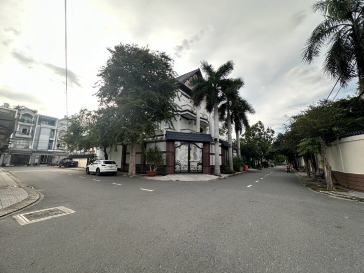 khu biệt thự 2 trước mặt CẠNH VẠN PHÚC CITY THỦ ĐỨC, VIEW SÔNG NHỈNH 80 TRIỆU/M²