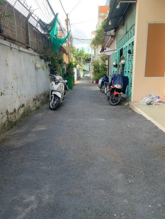 ĐẤT ĐẸP – NỞ HẬU – KHU VỰC QUỸ ĐẤT CÒN ÍT- ĐI BỘ ĐẾN SÂN BAY- CHỦ THIỆN CHÍ BÁN