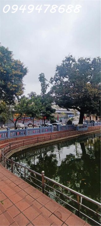 BÁN NHÀ PHẠM VĂN ĐỒNG – VIEW HỒ- NGÕ THÔNG- KINH DOANH- VÀI BƯỚC CHÂN RA PHỐ- NGÕ Ô TÔ.