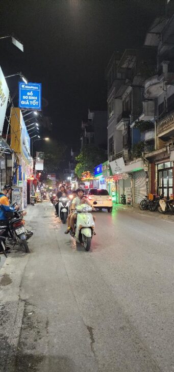 Bán nhà Mặt Phố Nguyễn Đức Cảnh – Giá bán đất tặng nhà – 46m – 8.4 Tỷ