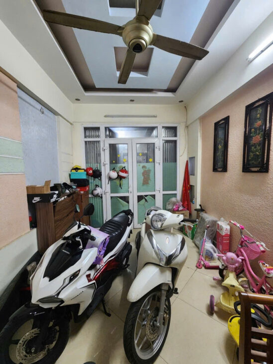 Bán nhà 5 tầng 33m giá 5ty9 cực đẹp tại Giáp Nhất, Ngã Tư Sở