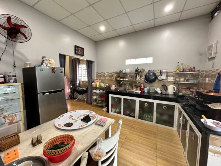 NHÀ trước mặt ĐẠI LỘ 2 – ĐỖ XUÂN HỢP, Q9 – 200M2, khả năng ĐẦU TƯ SIÊU thu hút! NHỈNH 19 TỶ