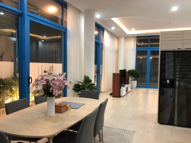 Villa lô góc -Chế Lan Viên -Ven biển Mỹ Khê- Giá chỉ 17,5 tỷ .