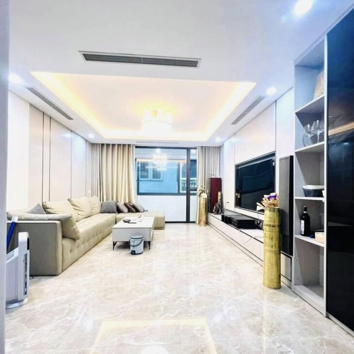 Tòa nhà mặt phố Văn Cao – 98m – MT rộng, chỉ 68 tỷ