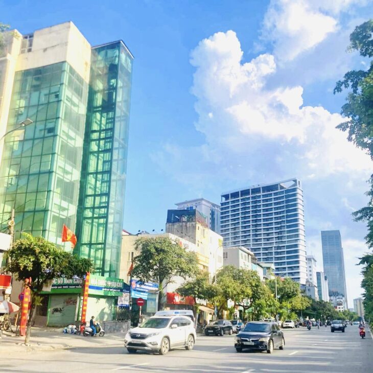 Tòa nhà mặt phố Văn Cao – 98m – MT rộng, chỉ 68 tỷ