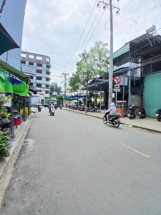 ???? SÁT MẶT TIỀN TÂN CHÁNH HIỆP QUẬN 12 – TIỆN KINH DOANH – XE HƠI ĐẬU CỬA – GIÁP ĐÔNG BẮC GẦN CẦU