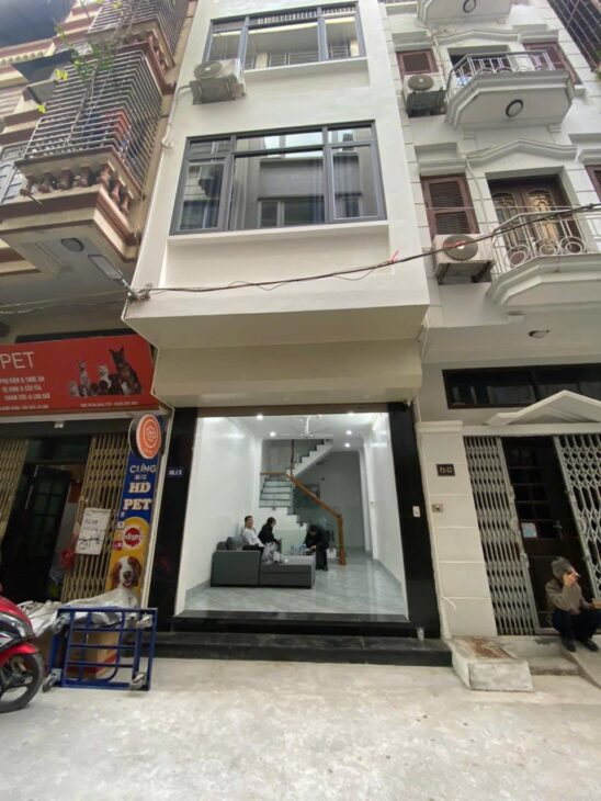Bán Nhà Cầu Giấy 35/42m x 4 Tầng Ô Tô Kinh Doanh Giá 14 Tỷ.