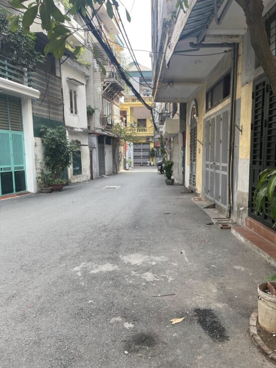 Bán nhà Hoàng Văn Thái 50m2.4T ô tô đỗ cổng nhà nở hậu thích hợp đầu tư