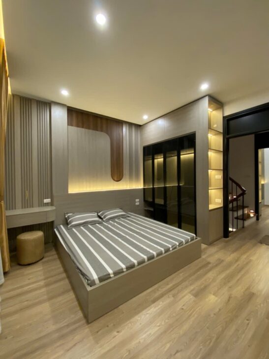 BÁN NHÀ QUAN HOA-CẦU GIẤY-40M-9.8TY. LH: 0982769586