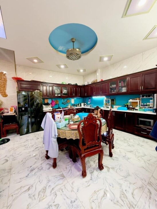SIÊU PHẨM NGANG LỚN 8M SIÊU HIẾM – MẶT TIỀN ĐƯỜNG 9A BHHA – XE HƠI NGỦ TRONG NHÀ – 3 TẦNG 160m2 CHỈ