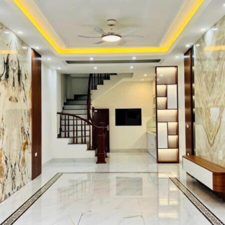 Phúc Lợi,Long Biên nhà mới ở ngày DT 36m2 x 5T giá chỉ 4.8 tỷ.