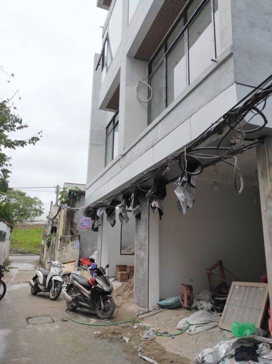 Lô Góc VIP 48m² – 6 Tầng Thang Máy – Ô Tô 7 Chỗ – Gần Aeon Long Biên