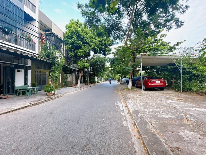 NHÀ ĐẸP 3 TẦNG, ĐƯỜNG 6M NGỌC HỒI, VIEW KÊNH THOÁNG MÁT – THANH KHÊ, ĐÀ NẴNG – CHỈ 5.15 TỶ